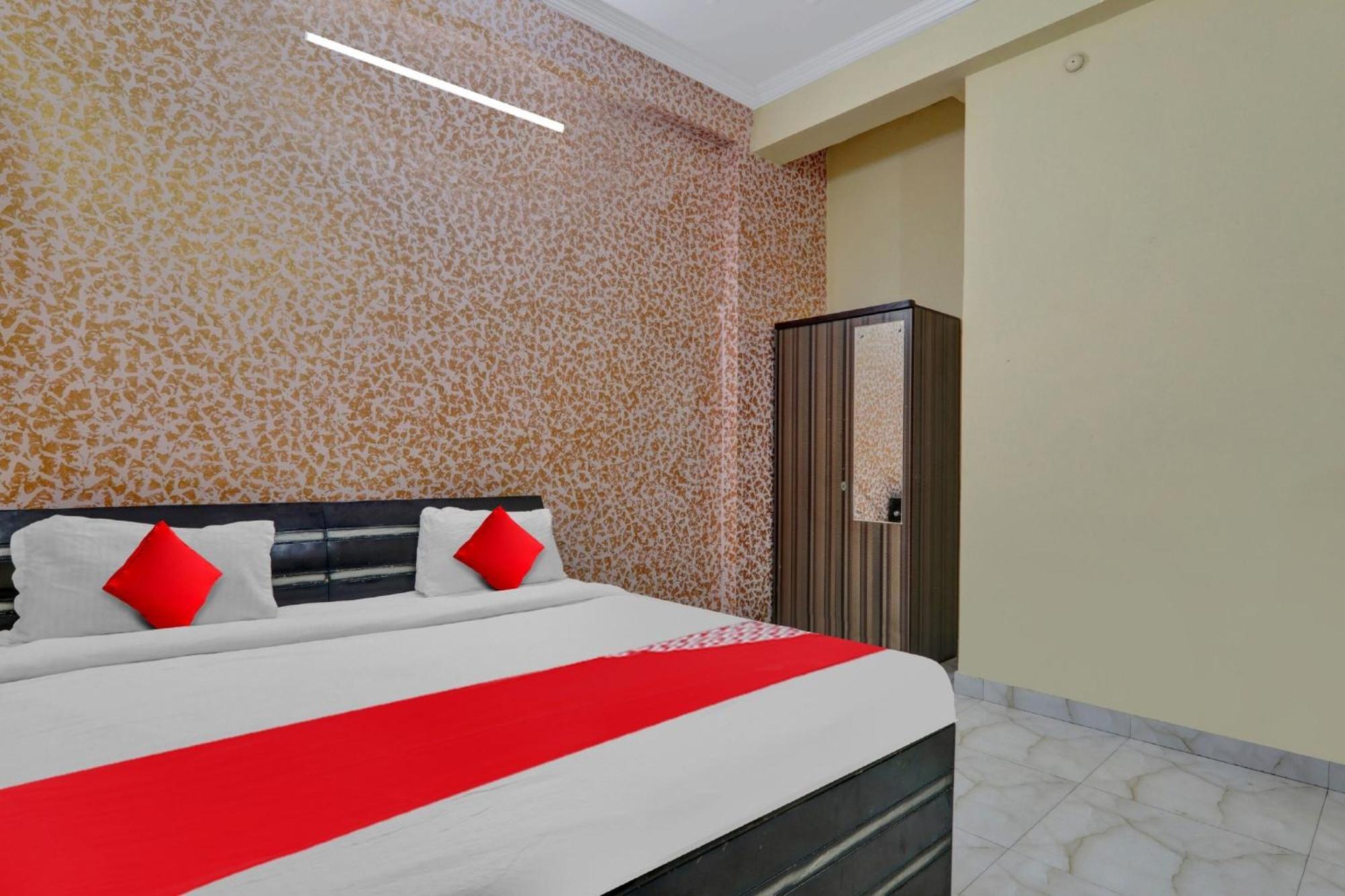Super Hotel O New A V Hospitality Chinhat المظهر الخارجي الصورة